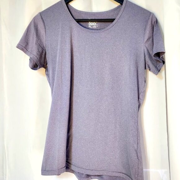 Light Purple Medium Tee, 32 Degrees, Scoop Neck, - Picture 1 of 7
